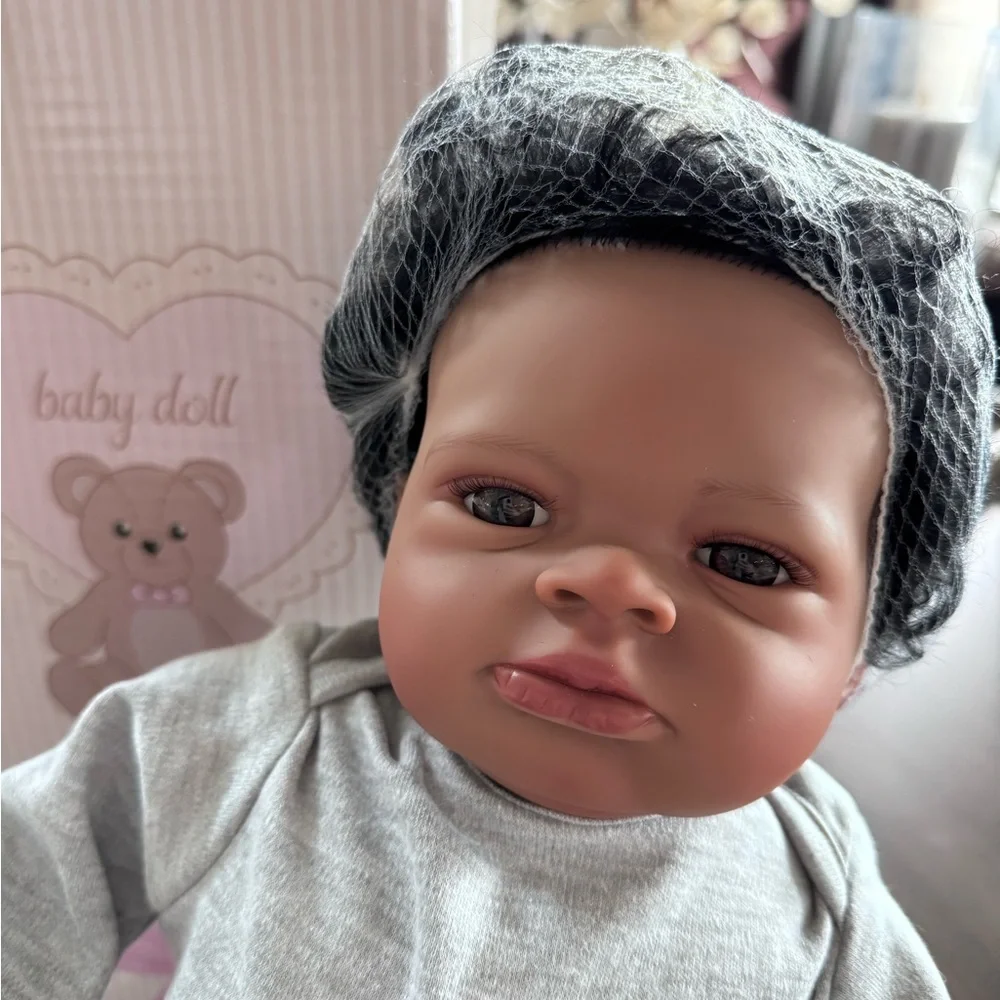 Brand New Lifelike Reborn Baby DollAdorable Baby Doll with Outfit